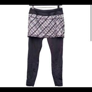 Athleta Aurora contender 2 in 1 skirt leggings plaid white black grey